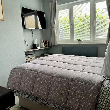 Woodbriar Bed and Breakfast Penmaen-mawr Εξωτερικό φωτογραφία
