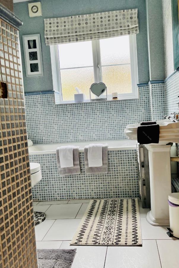 Woodbriar Bed and Breakfast Penmaen-mawr Εξωτερικό φωτογραφία