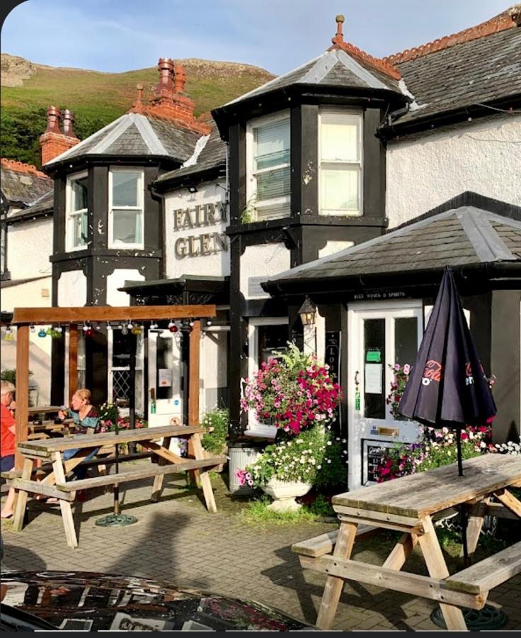 Woodbriar Bed and Breakfast Penmaen-mawr Εξωτερικό φωτογραφία